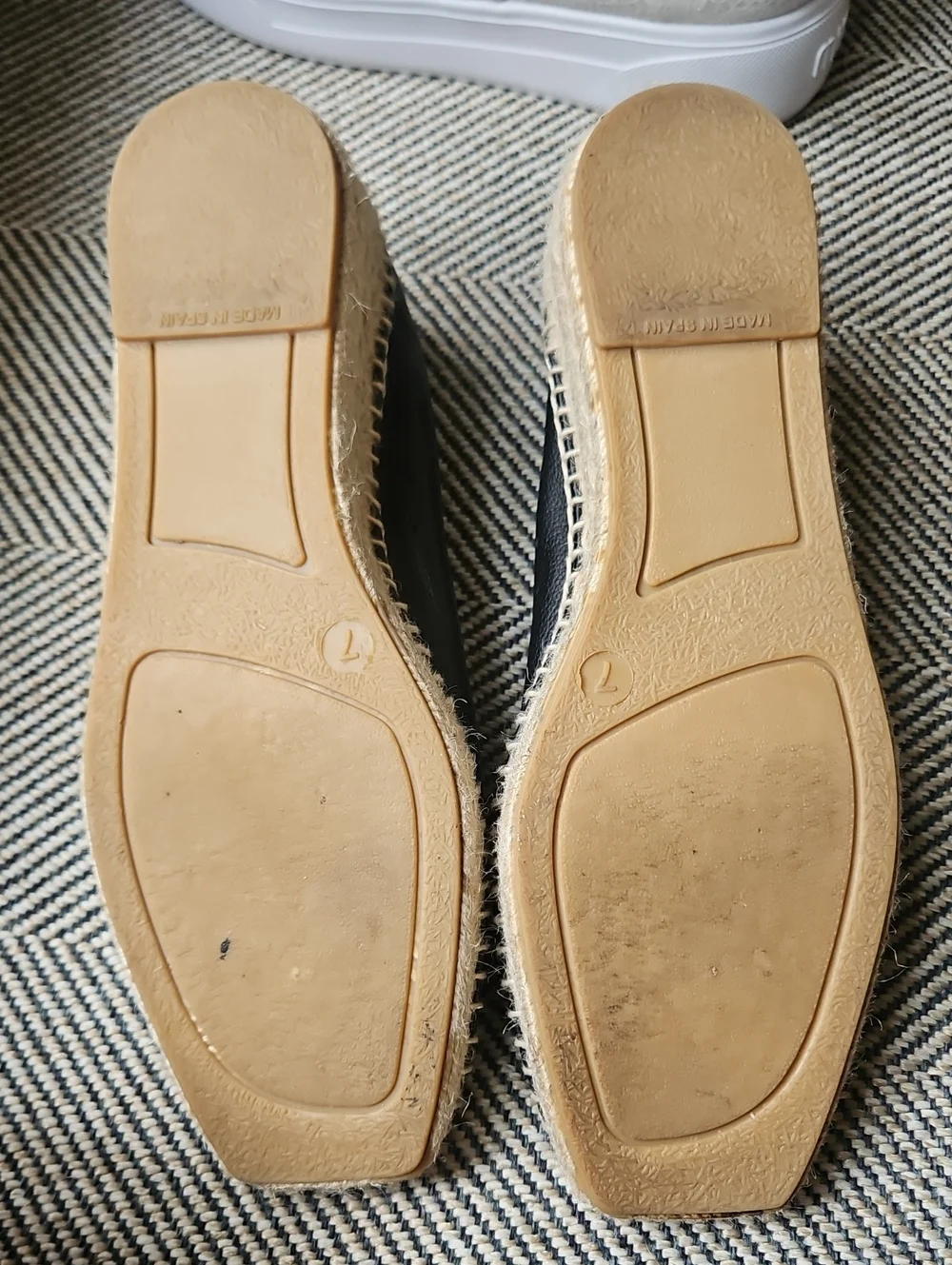 EUC EVERLANE The Espadrille Black Leather/Jute Whipstitch & Wedge Sz 7